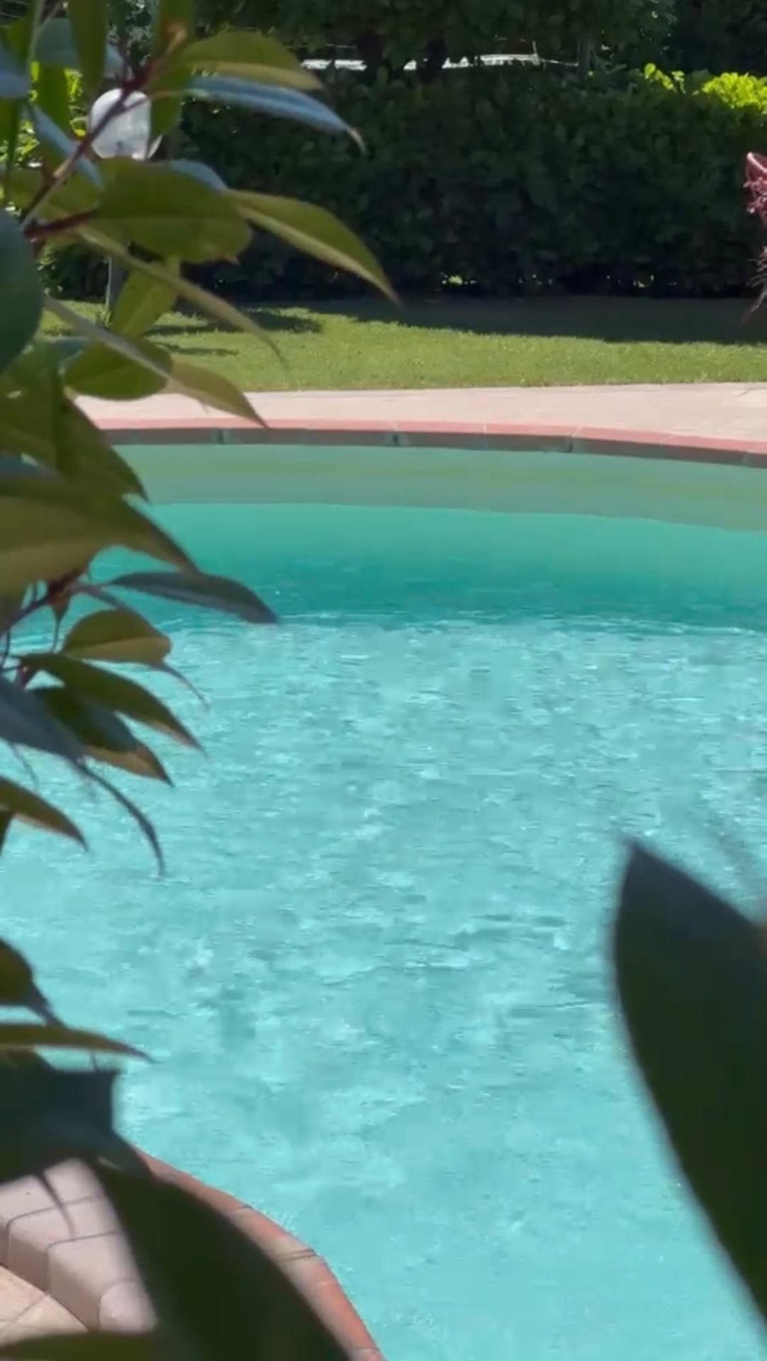 Piscina a sfioro della villa